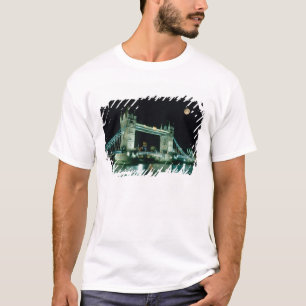 Tower Bridge bei Nacht, London, England T-Shirt