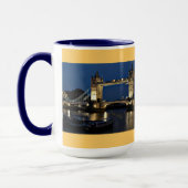 Tower Bridge bei Nacht Tasse (Links)