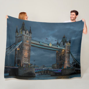 TOWER BRIDGE FLEECEDECKE