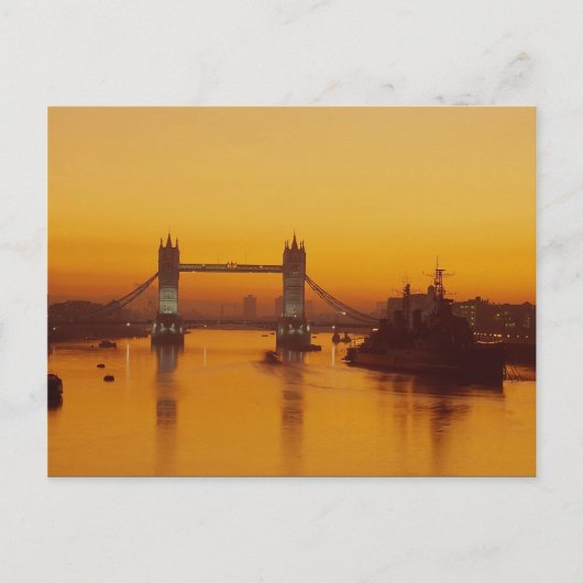 Tower Bridge im Morgengrauen Postkarte (Vorderseite)