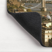 Tower Bridge in den 90er Jahren Mousepad (Ecke)