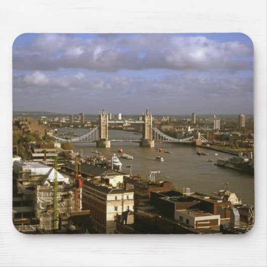 Tower Bridge in den 90er Jahren Mousepad (Vorne)