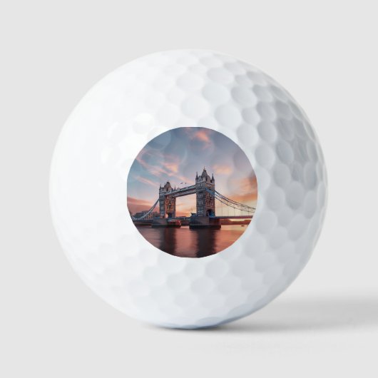 Tower Bridge, London. Golfball (Vorderseite)