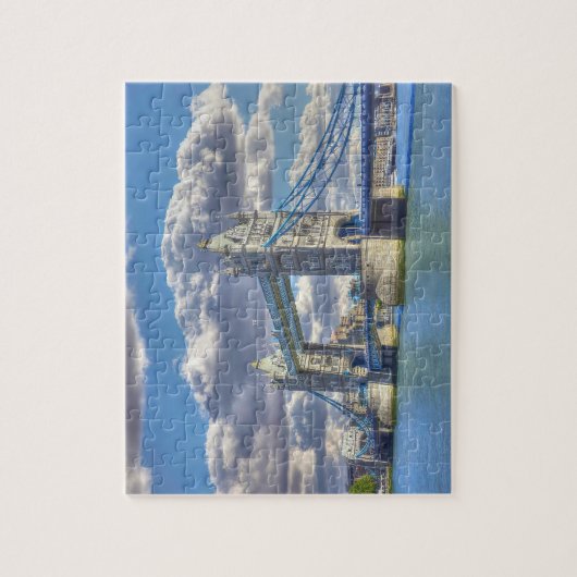 Tower Bridge London. Puzzle (Vertikal)