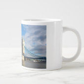 Tower Bridge-Tasse. Jumbo-Tasse (Rechts)