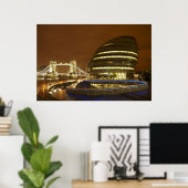 Tower Bridge und Greater London Authority Poster (Heimbüro)