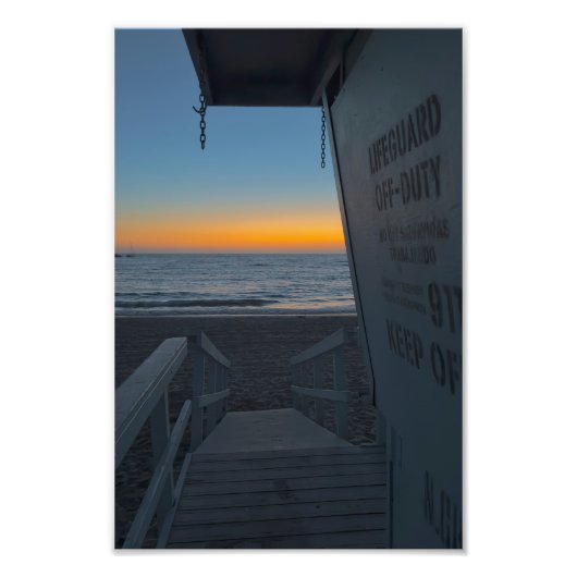 Tower of Lifeguard at Sunset - Venice Beach, CA Fotodruck (Vorne)