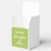 Town Welcome Sign Green Baby Dusche Geschenkschachtel (Geöffnet)