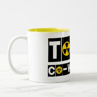 Toxische Co-Worker B/Y-Tasse Zweifarbige Tasse