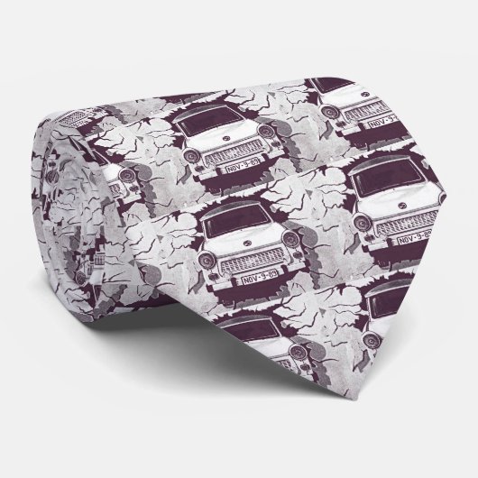 Trabant-Auto, schwarz u. weiß, Berliner Mauer (1) Krawatte (Gerollt)