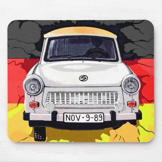 Trabant-Auto und deutsche Flagge, Berliner Mauer Mousepad (Vorne)