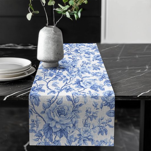 Traditional Blue Toile Roses Floral Table Runner Großer Tischläufer