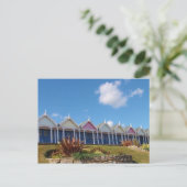 Traditional British Beachhuts Postkarte (Stehend Vorderseite)