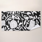 Traditional indian paisley pattern on black and wh badehandtuch (Badehandtuch)