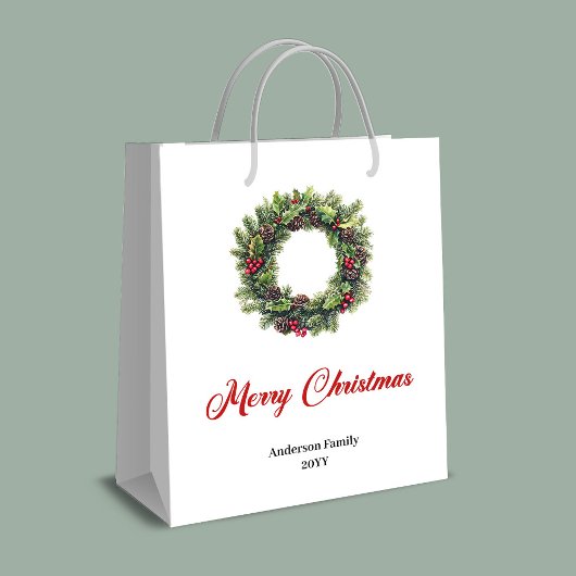 Traditional pine wreath Christmas bag with berries Mittlere Geschenktüte