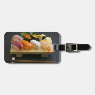 Traditional Sushi Platter – Japanese Elegance Lugg Gepäckanhänger