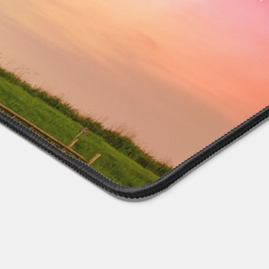 Traditional windmill under the Northern Lights Schreibtischunterlage (Ecke)