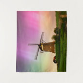 Traditional windmill under the Northern Lights Wandteppich (Vorderseite)