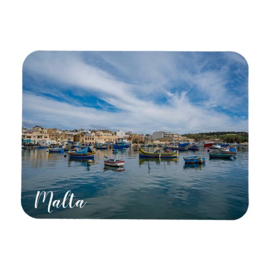 Traditionelle bunte Fischerboote im Hafen Magnet (Horizontal)