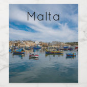 Traditionelle bunte Fischerboote im Hafen Weinetikett (Einzelnes Label)