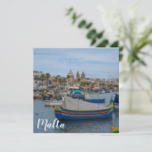 Traditionelle bunte Fischerboote in Malta (Stehend Vorderseite)