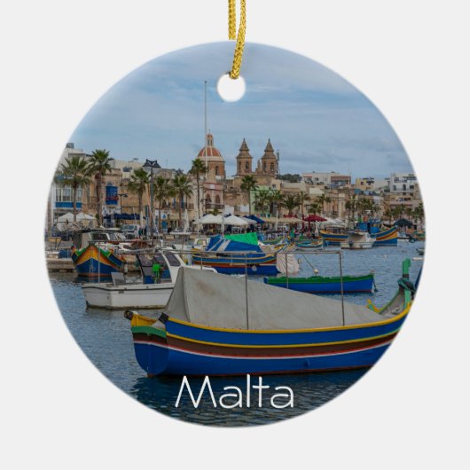 Traditionelle bunte Fischerboote in Malta Keramik Ornament (Vorne)
