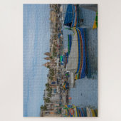 Traditionelle bunte Fischerboote in Malta Puzzle (Vertikal)