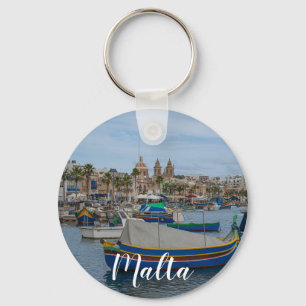 Traditionelle bunte Fischerboote in Malta Schlüsselanhänger