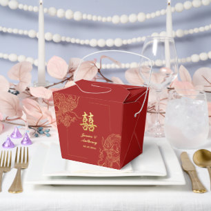 Traditionelle chinesische Hochzeit mit Drache und Geschenkschachtel