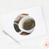 Traditionelle chinesische Teezeremonie: Oolong Tee Runder Aufkleber (Umschlag)