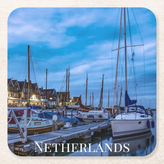 Traditionelle Fischerstadt Nachtszene. Rechteckiger Pappuntersetzer (Vorderseite)