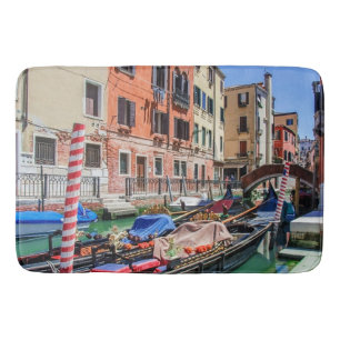 Traditionelle Gondel in Venedig Badematte