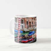 Traditionelle Gondel in Venedig Kaffeetasse (Vorderseite Links)