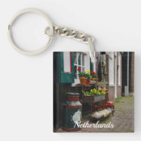 Traditionelle holländische Holzschuhe auf der Stra