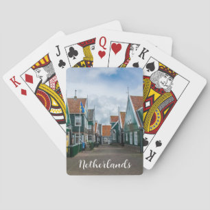 Traditionelle Holzhäuser in Marken Spielkarten
