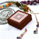 Traditionelle Kunst Erinnerungskiste<br><div class="desc">Schenken Sie Ihren Lieben ein wertvolles Geschenk wie Schmuck in einer Holzbox im traditionellen Stil. Überraschen Sie Ihre Lieben bei ihrem wichtigsten Anlass.</div>