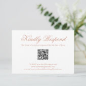 Traditionelle Rose Rosa formaler QR-Code Hochzeit RSVP Karte (Stehend Vorderseite)