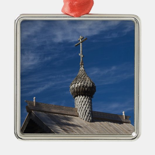 Traditionelle russisch-orthodoxe Kirche aus Holz Silbernes Ornament (Vorne)