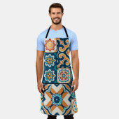 Traditionelle, verzierte portugiesische Dekorfarbe Schürze (Getragen)