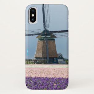 Traditionelle Windmühle mit den rosa und lila Case-Mate iPhone Hülle