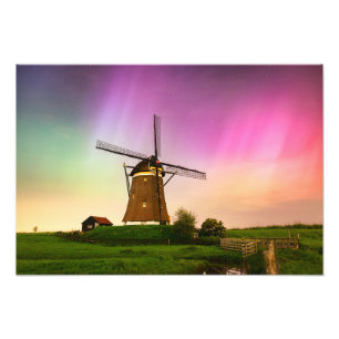 Traditionelle Windmühle unter dem Nordlicht Fotodruck