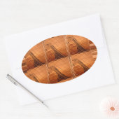 Traditioneller afrikanischer Spiegel: Woven Giraff Ovaler Aufkleber (Umschlag)