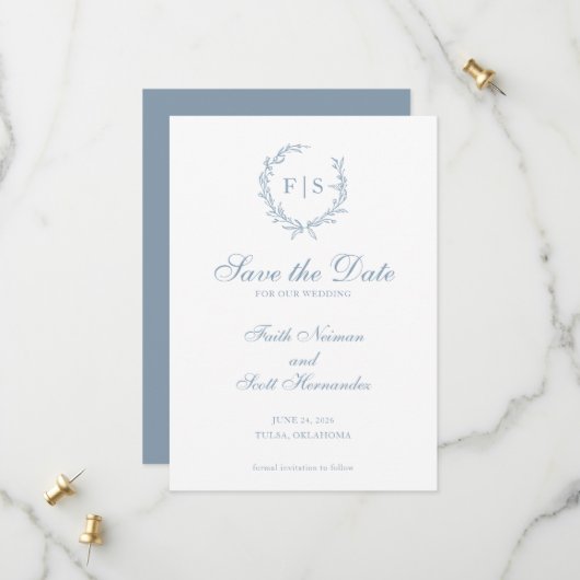 Traditioneller blauer Monogramm-Kranz 'Save the Da Save The Date (Vorderseite/Rückseite Beispiel)