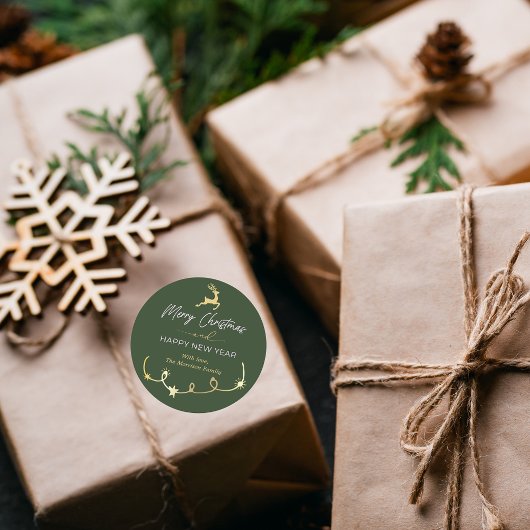 Traditioneller grüner froher Weihnachtsurlaub Runder Aufkleber