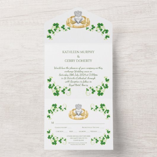 Traditioneller Irischer Claddagh Ring und Kleeblät All In One Einladung (Innen Boden)