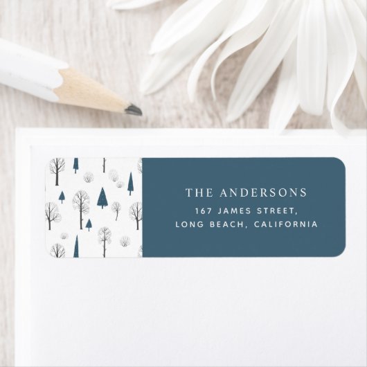 Traditioneller Rustikaler Winterbaum (Insitu)