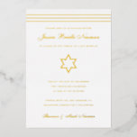 Traditioneller Streifen Bat Mitzvah Star von David Folieneinladung<br><div class="desc">Die Goldfolie ist hier; Sie können aus Goldfolie,  Rose oder Silberfolie wählen. Die Hintergrundfarbe ist anpassbar. Fügen Sie auf Wunsch auch ein Foto zur Rückseite hinzu. Wenn Sie Text aus der Folienschicht entfernen möchten,  geben Sie den Editor ein und schneiden diese Ebenen auf die Vorderseite.</div>