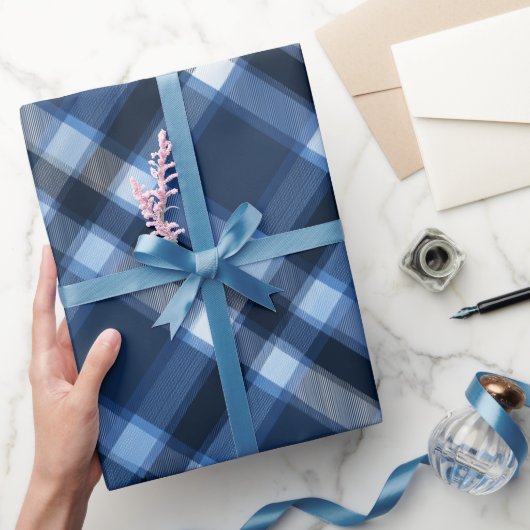 Traditionelles Blau-Navy-Karo-Himmel-Karomuster Geschenkpapier (Schenken)