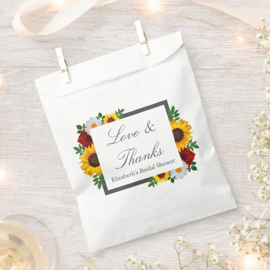 Traditionelles Brautparty Geschenktütchen (Ausgeschnitten)