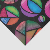 Traditionelles Fenster mit festgehaltenem Glas Seidenpapier (Ausschnitt)